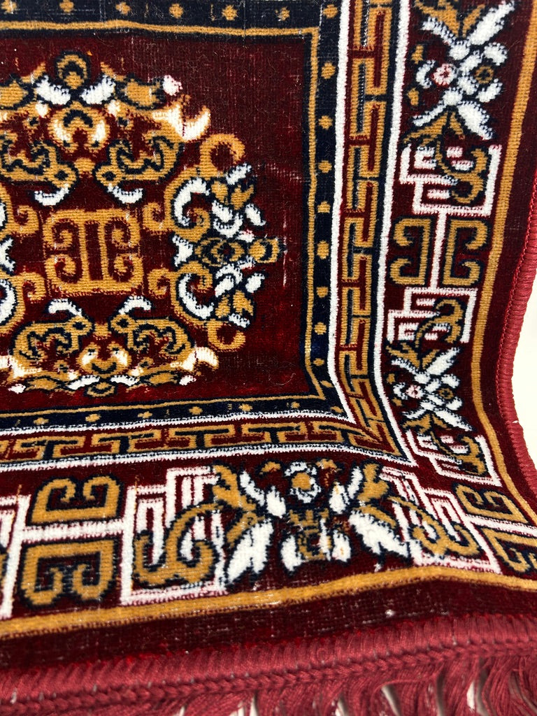 Mandala Rug – Burgundy