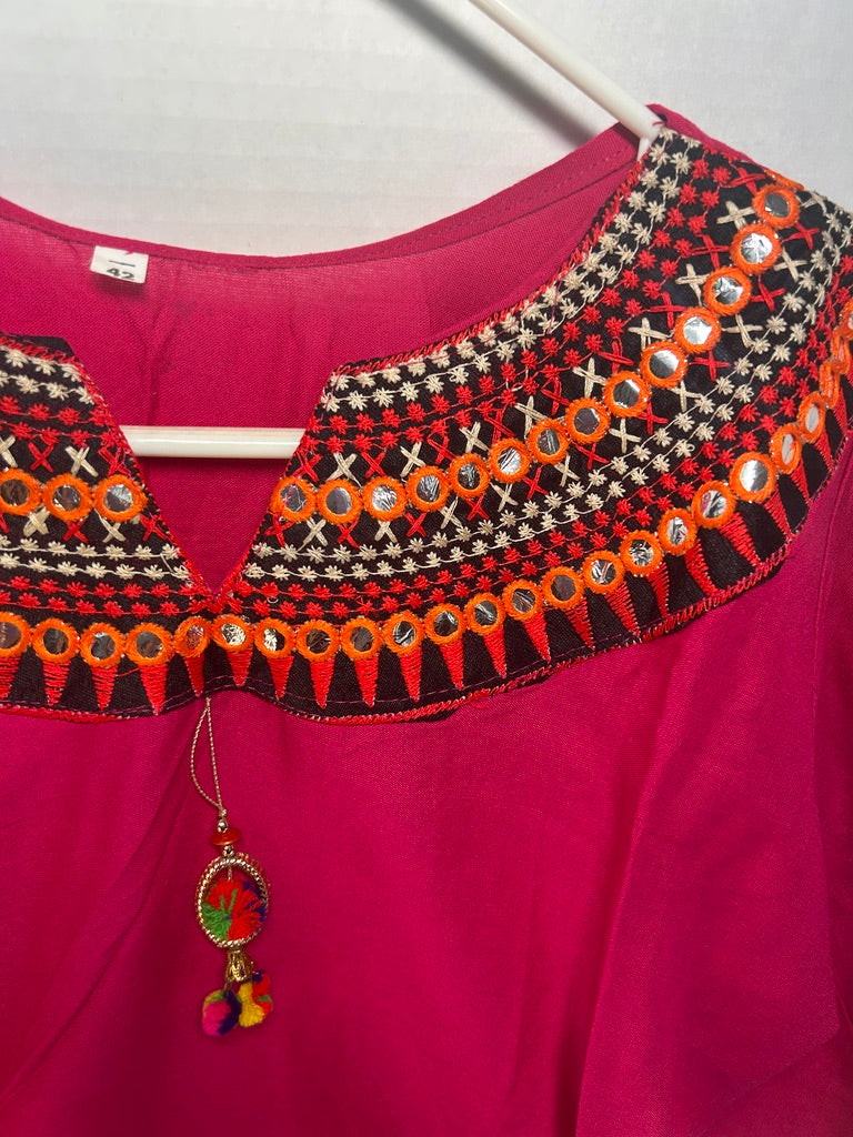 Fuchsia Mirror-Work Embroidered Cotton Kurti / Tunic Top — view 5