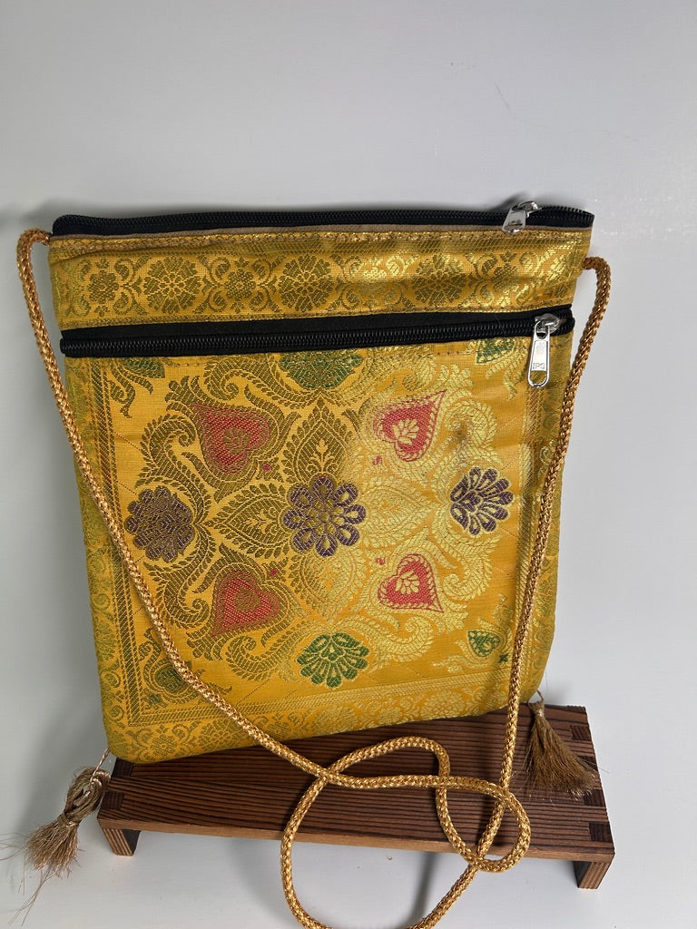 Crossbody Bag – Light Yellow