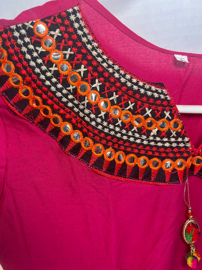 Fuchsia Mirror-Work Embroidered Cotton Kurti / Tunic Top — view 10